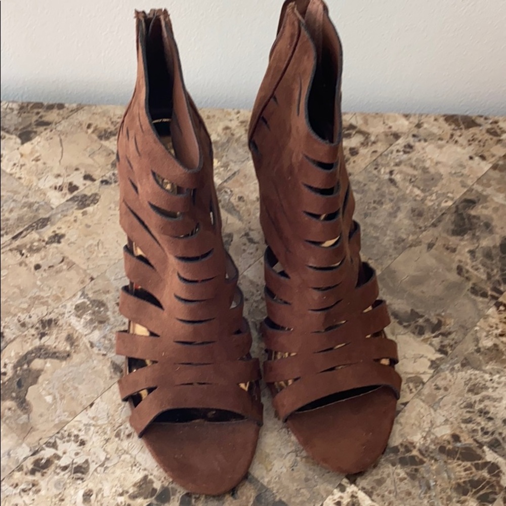 Carlos Santana shoes size 9